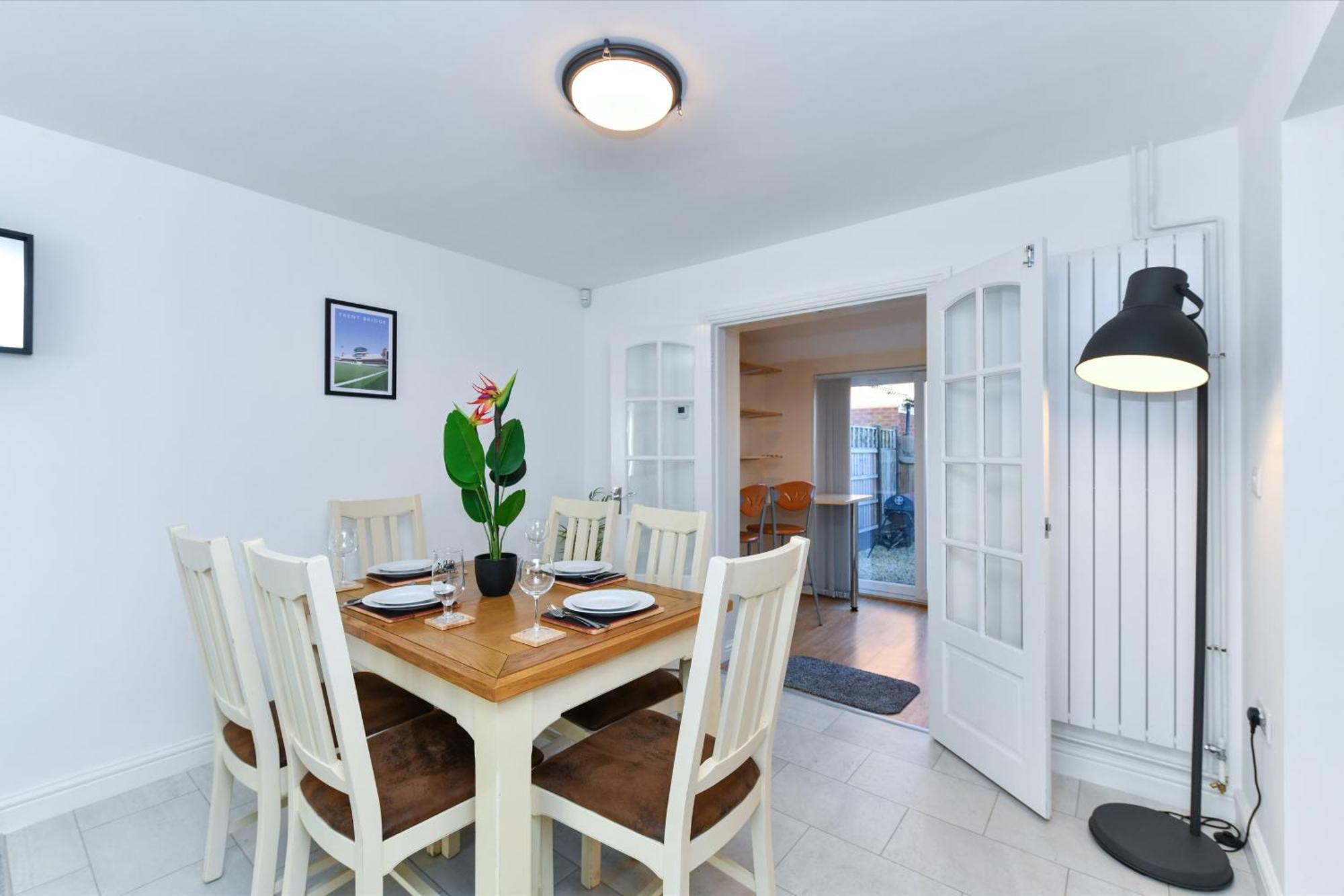 Morgan House- 4 Bed House, Near Nottingham Trent Uni Villa Екстериор снимка